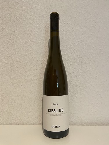 Weingut lassak riesling - lassak:,